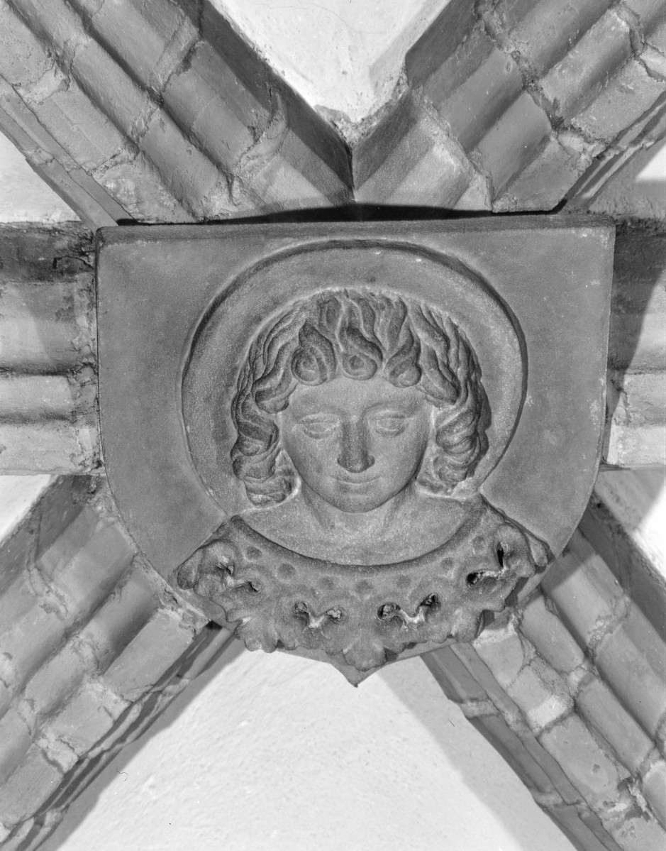 Stary Ratusz - wnętrze: zwornik z 2 połowy XV wieku. "Wizerunek świętego"., skan 1