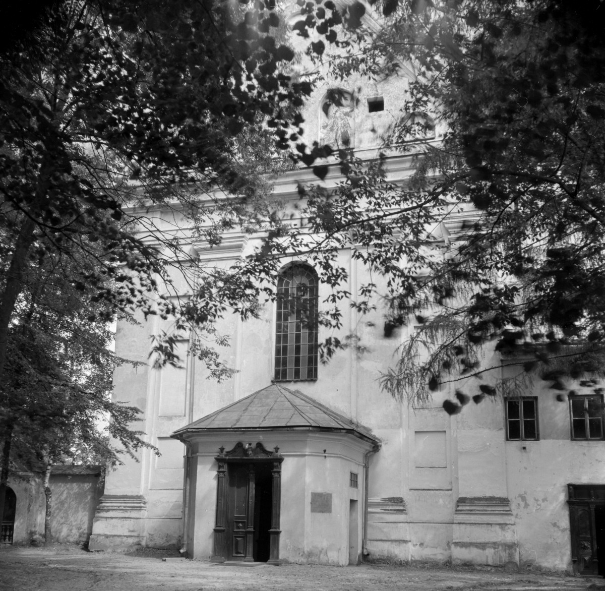 kościół św. Anny - elewacja zach. , skan 1