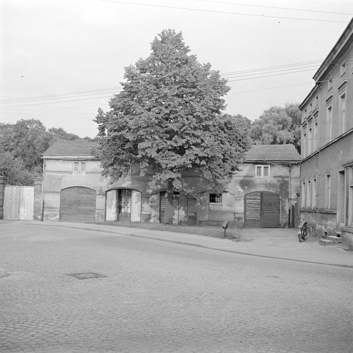 stajnie - elewacje, skan 1