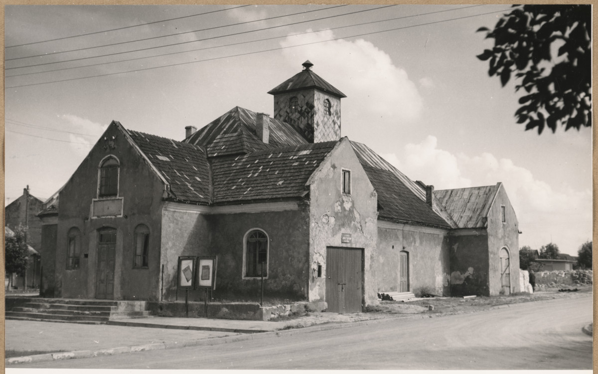 Widok ogólny na d. ratusz


, skan 1