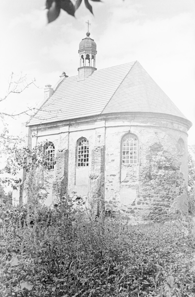 kościół św. Leonarda - elewacja boczna, skan 1