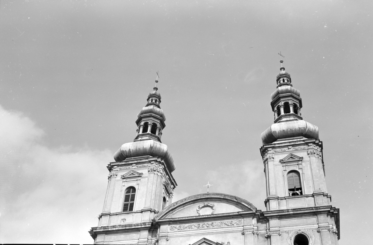kościół, ob. filialny pw. Wniebowzięcia Najświętszej Marii Panny - wieże, skan 1