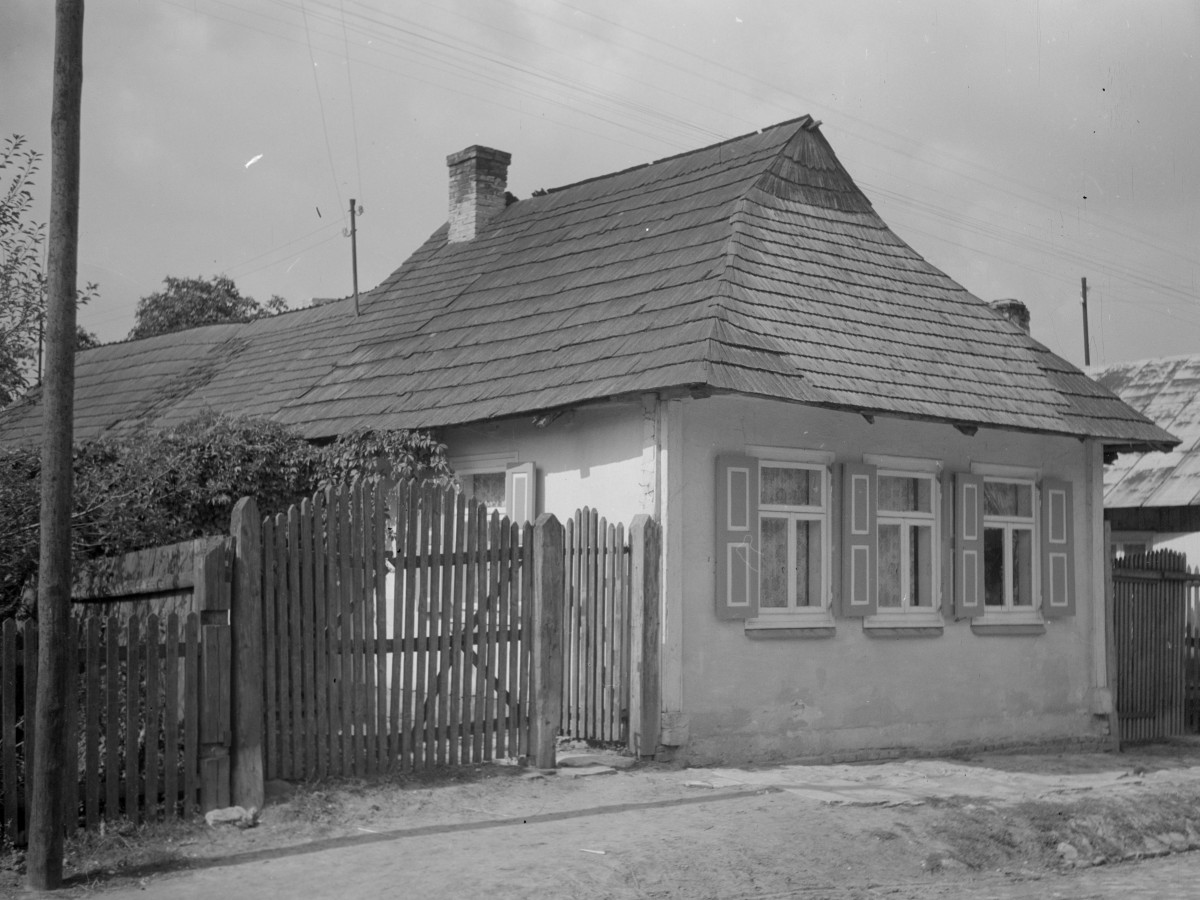 dom - elewacja frontowa, skan 1