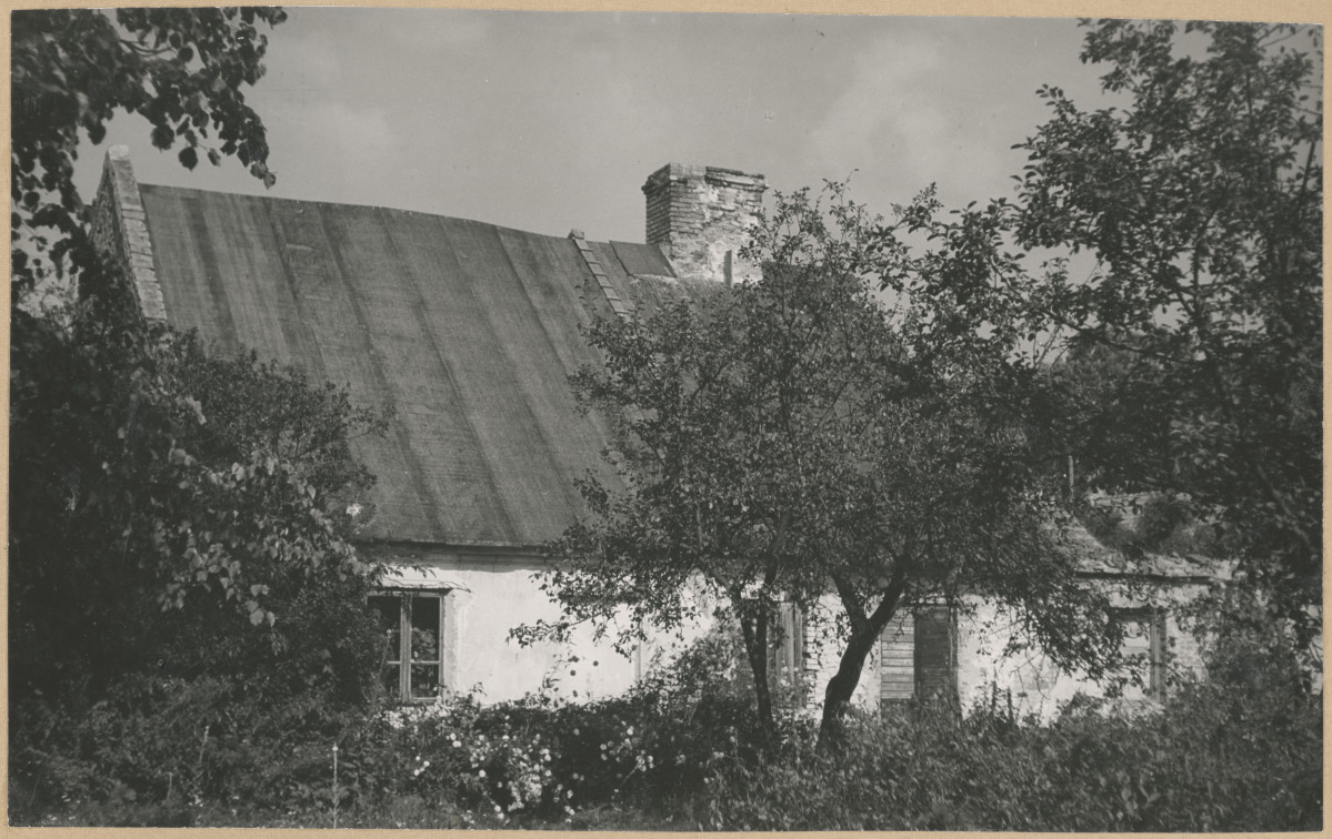 Folwark - widok budynku mieszkalnego , skan 1