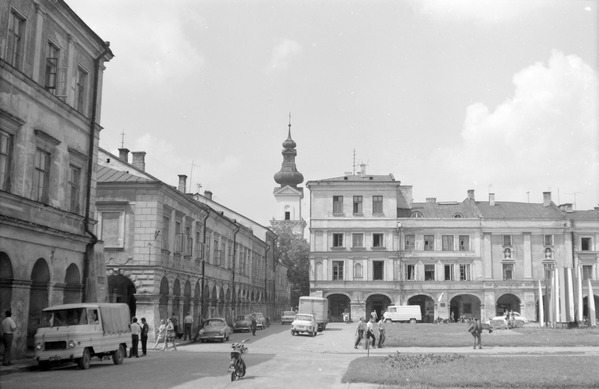 rynek - zabudowa miejska, pierzeja rynku , skan 1