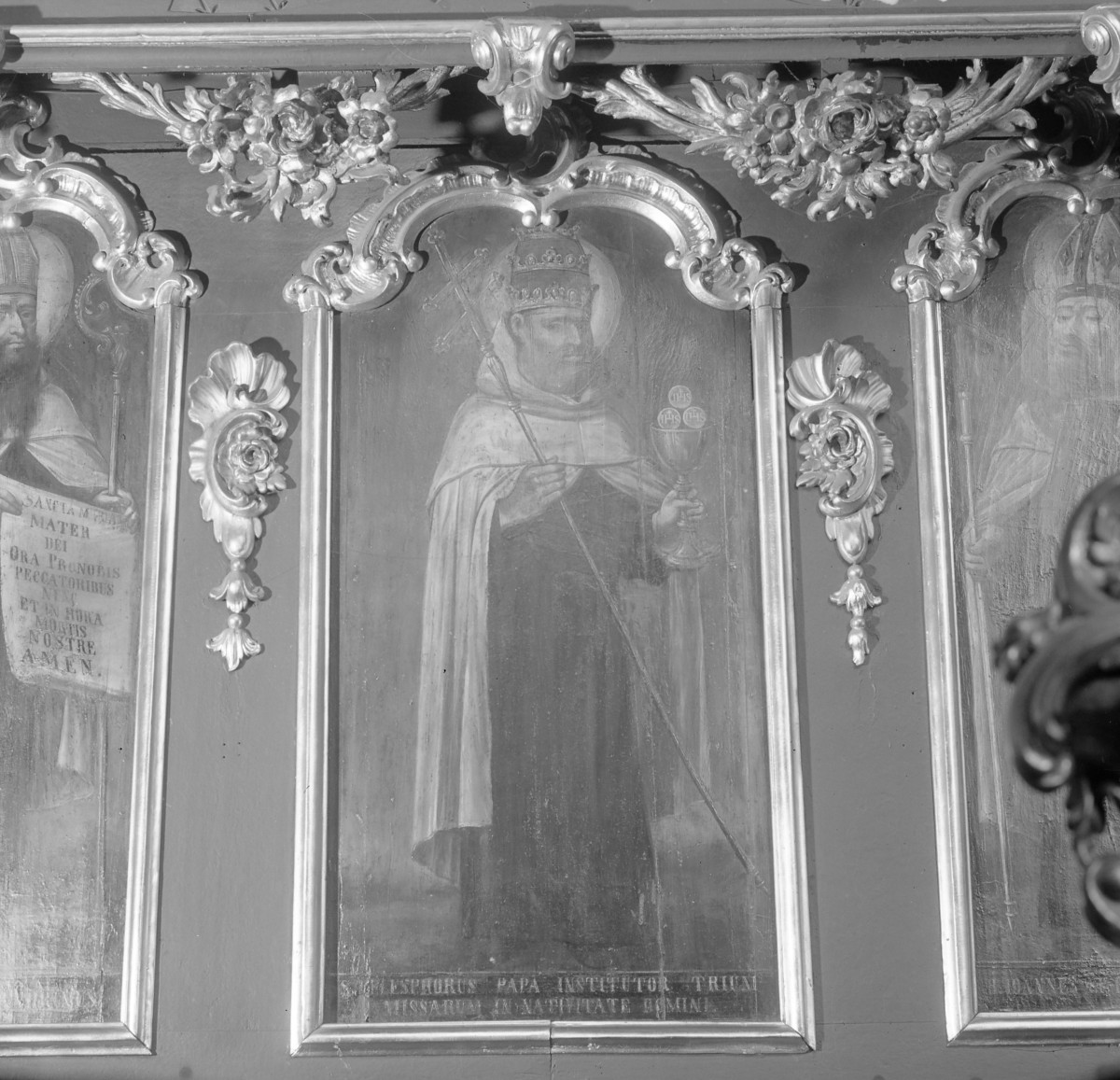 kościół parafialny pw. św.św. Marcina i Mikołaja - stalle, obraz św. Telesfora, skan 1