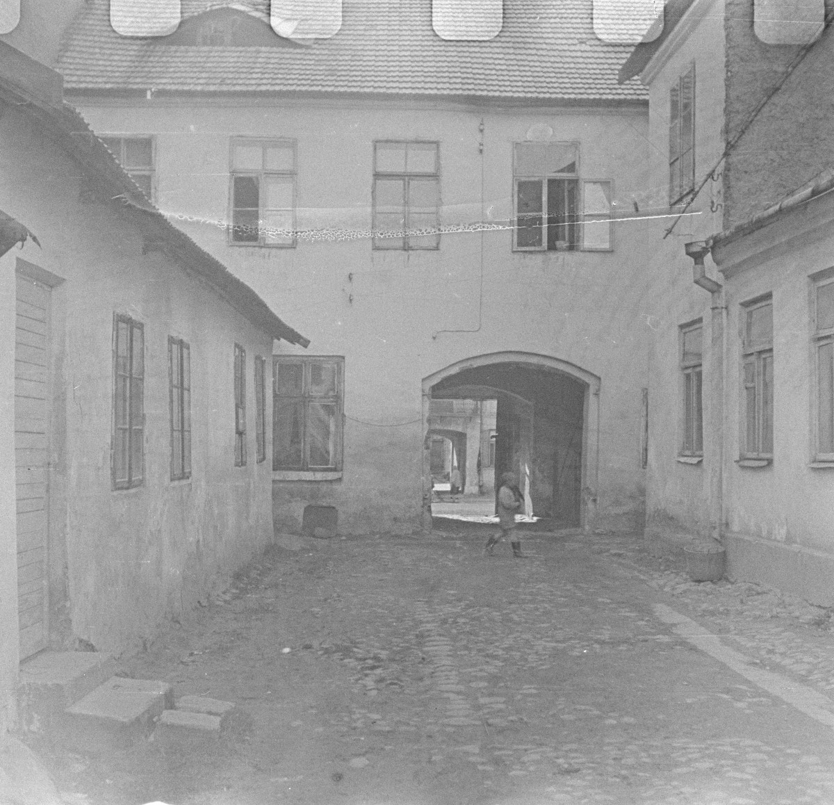 dom, kamienica ul. Kościuszki 90 - elewacja od dziedzińca, skan 1