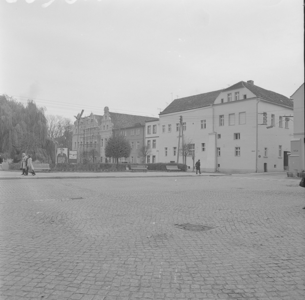 kamienice - elewacje frontowe, skan 1