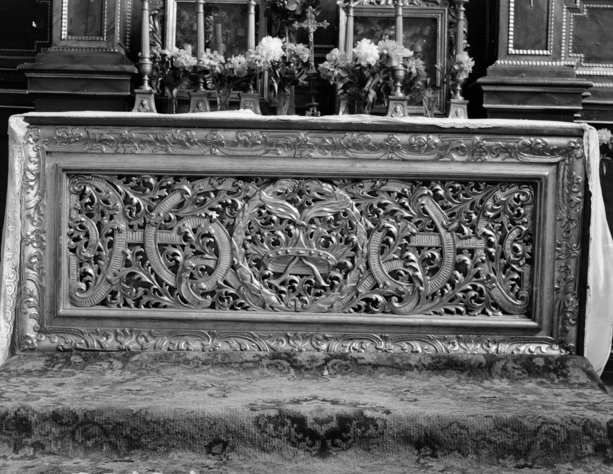 katedra św. Stanisława i św. Wacława - kaplica Matki Bożej Świdnickiej (kaplica rzeźników), ołtarz, antepedium, skan 1