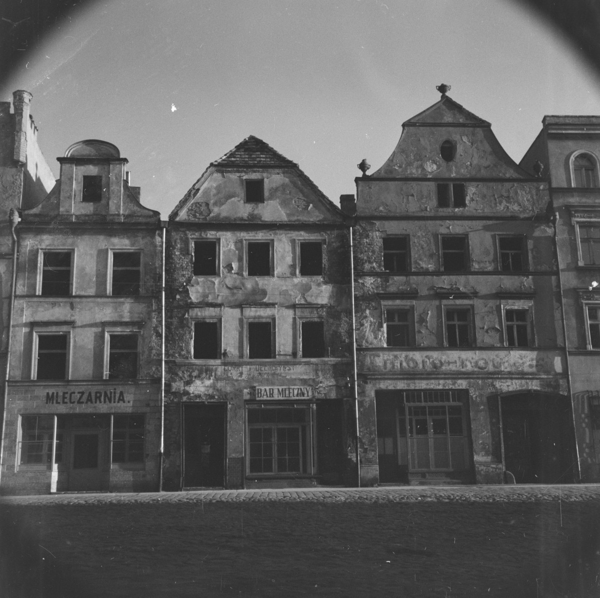 kamienice - elewacje, skan 1