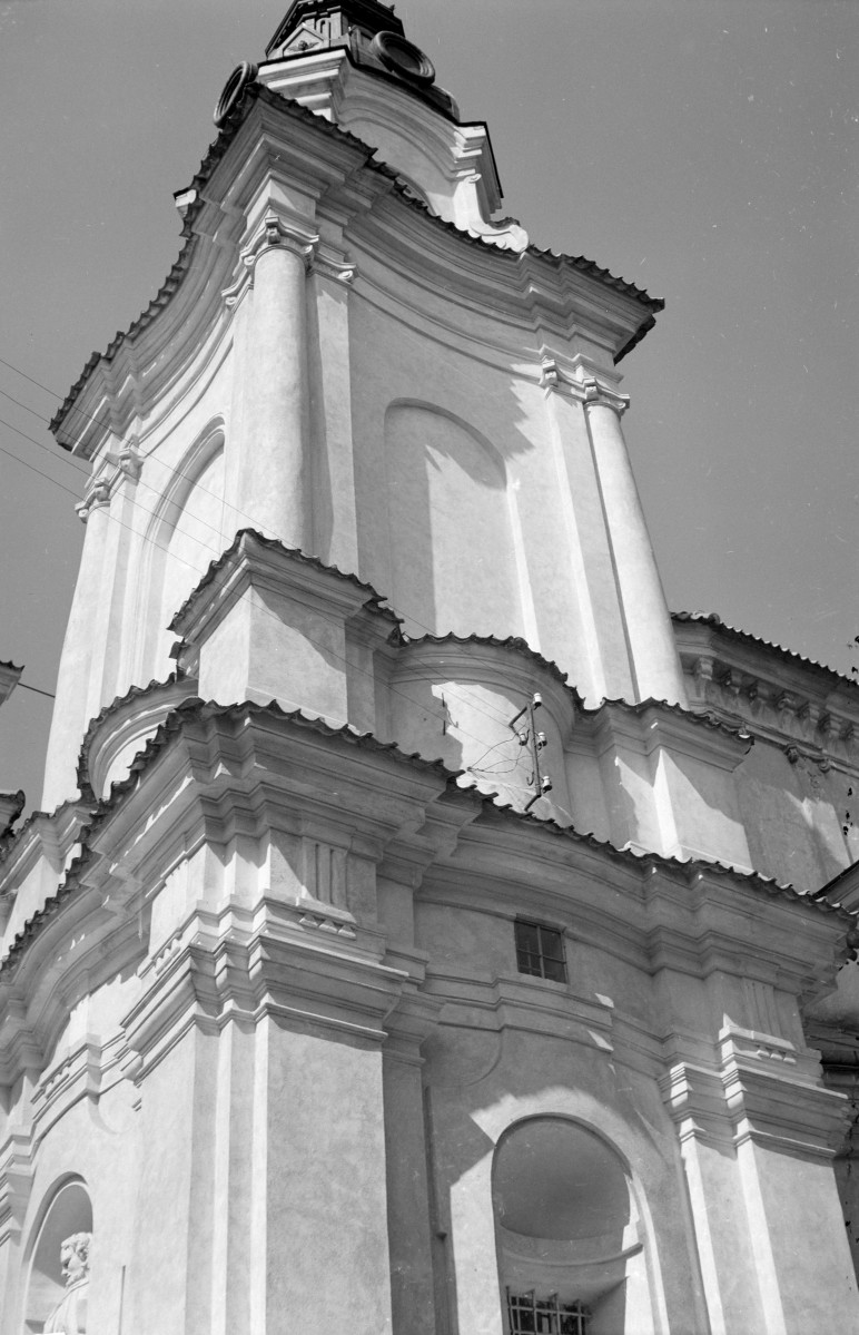 Bazylika mniejsza św. Anny - fragment wieży. , skan 1