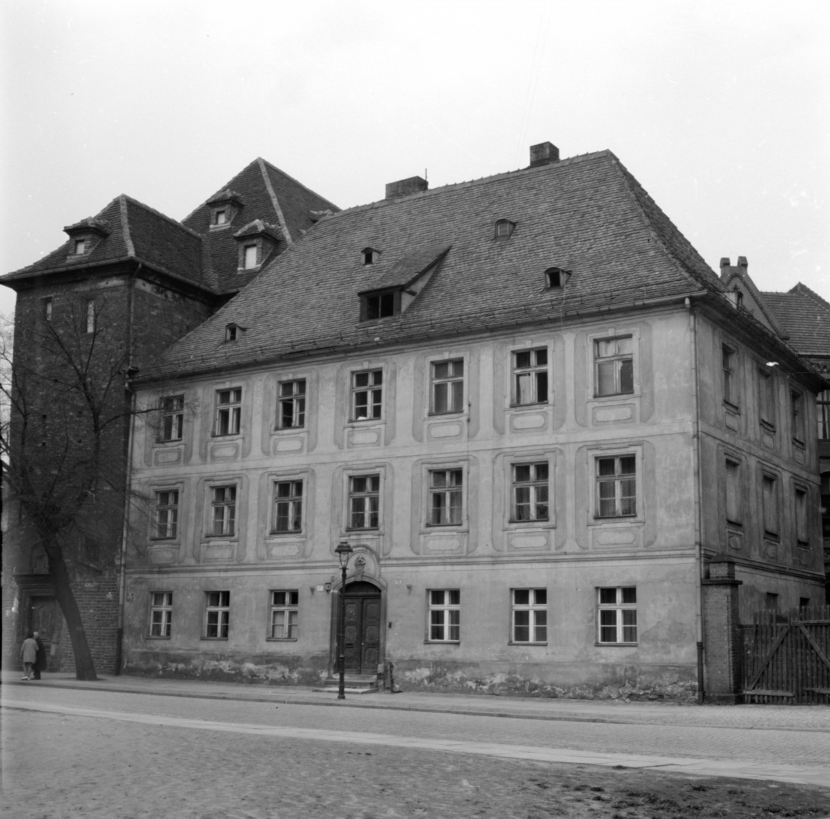 muzeum archidiecezji - elewacja płd., skan 1