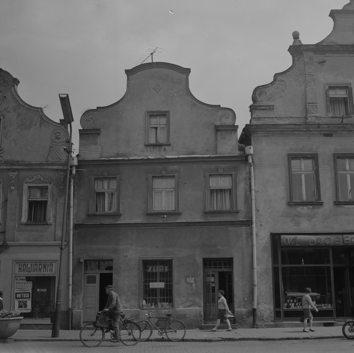 rynek - dom nr 3 - elewacja frontowa , skan 1