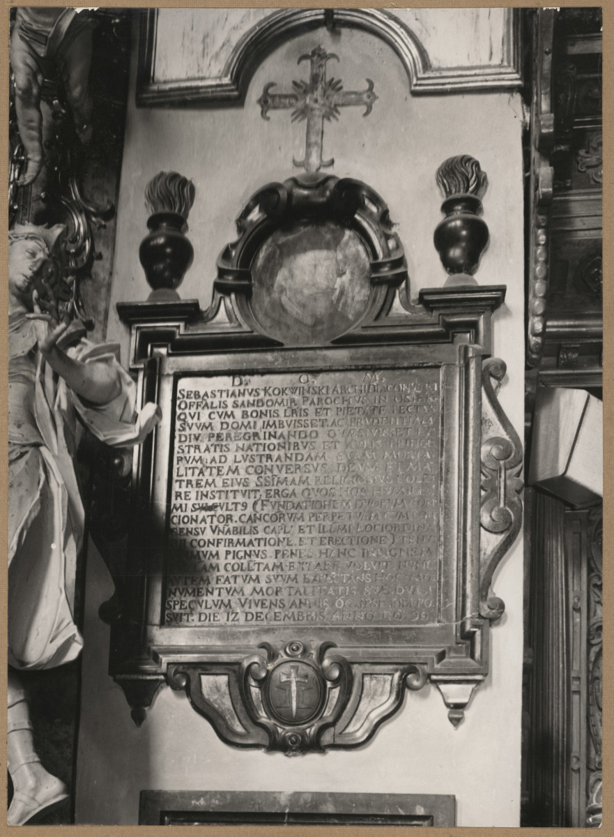  Katedra - wnętrze, widok epitafium Sebastiana Kokwińskiego , skan 1