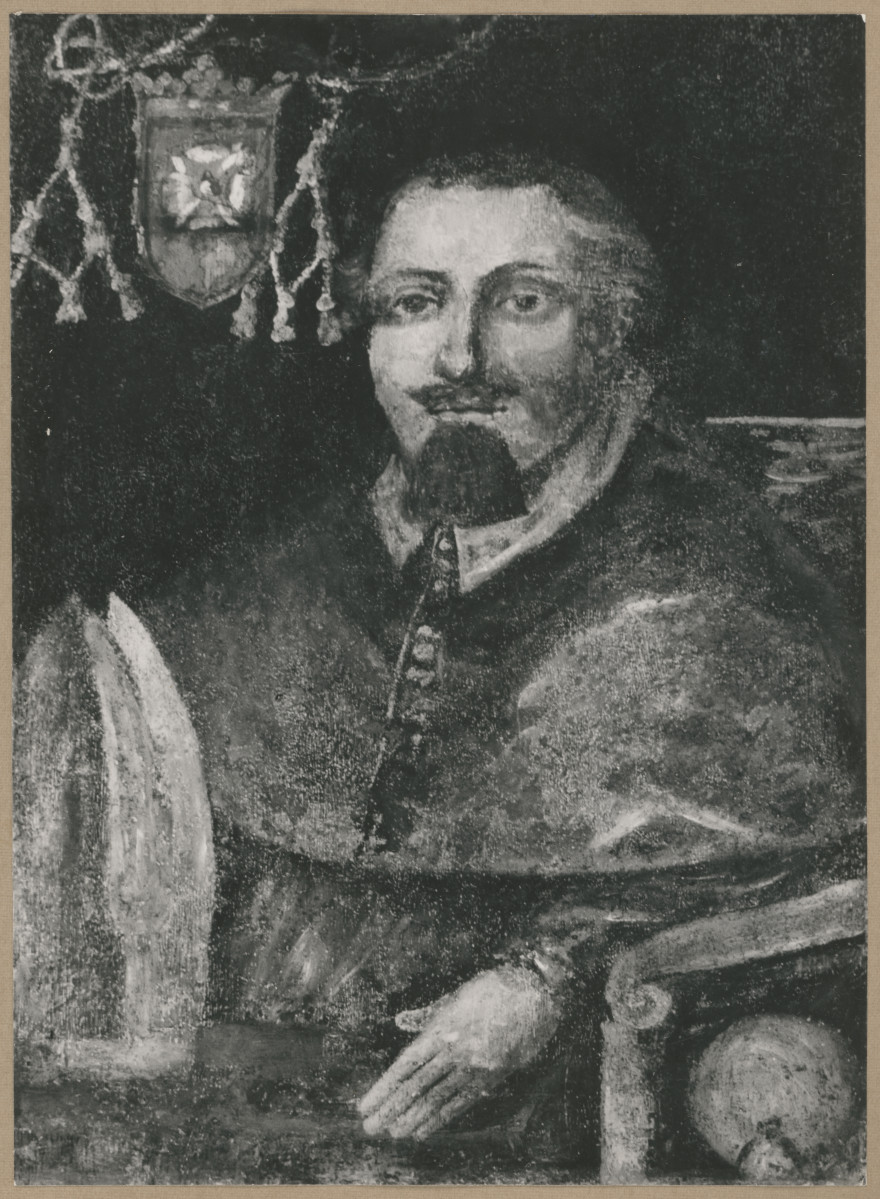 Pałac biskupów - wnętrze, d. sala jadalna, ściana wschodnia, fryz - polichromia, portret bpa Jana Gruszczyńskiego, malował Dolabella,, skan 1