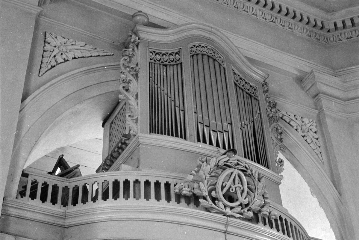 pałac Ogińskich - kaplica Ogińskich - chór - organy, skan 1