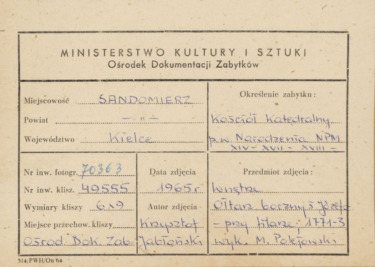  Katedra - wnętrze, widok na ołtarz boczny - metryczka, skan 1