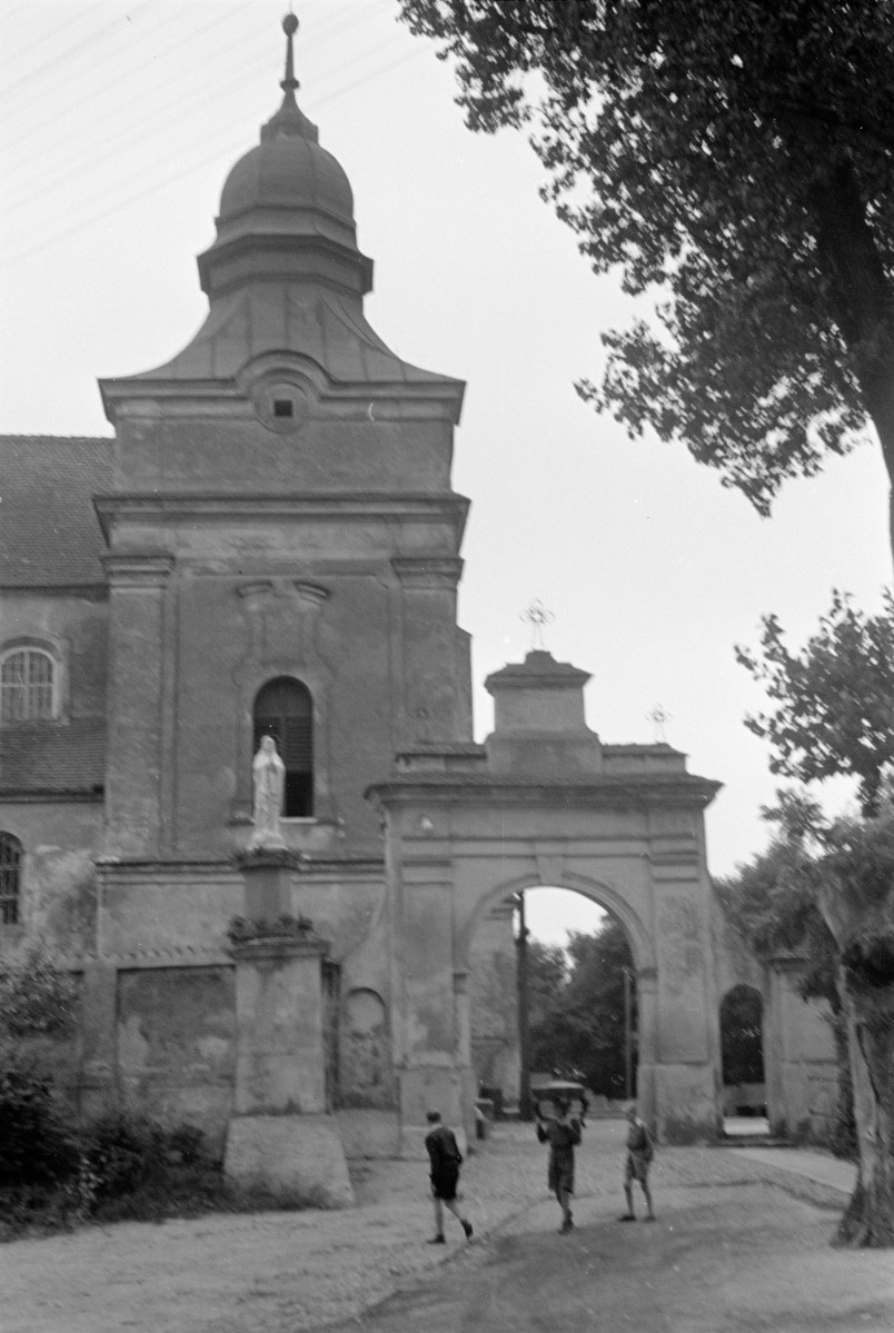 kościoła św. Trójcy w Strzelnie , skan 1