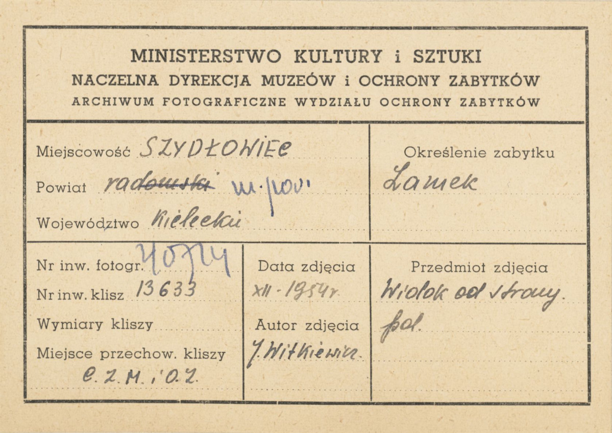 Zamek - widok ogólny od strony płn. - wsch. - metryczka, skan 1