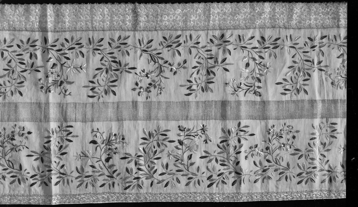 Kościół pw. Wniebowzięcia NMP i Świętego Józefa - tuwialnia, szeroki pas zdobiony, haft Polski, skan 1