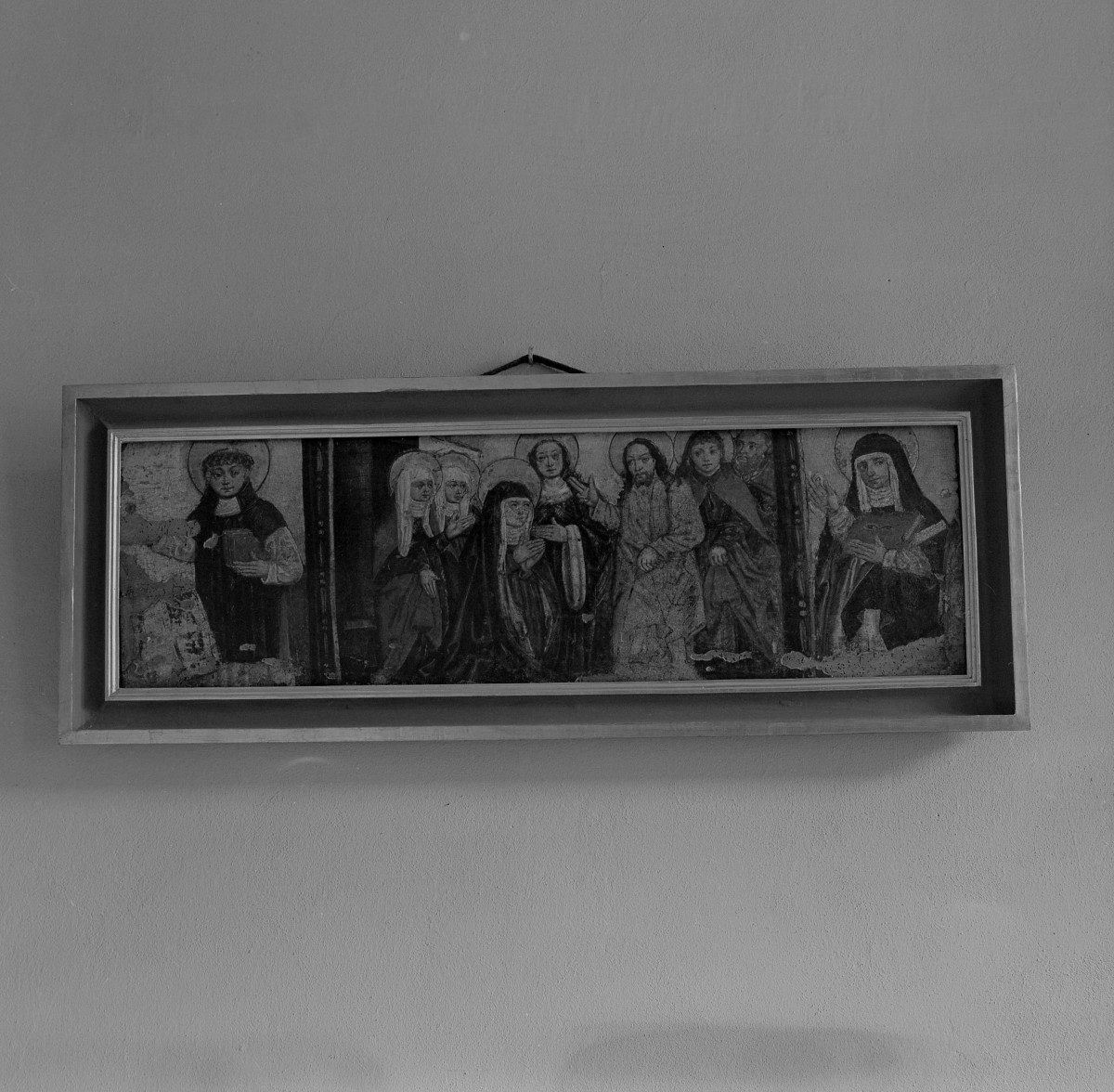 klasztor ss. Mniszek Benedyktynek - zbiory - fronton z predelli z XVI wieku, skan 1