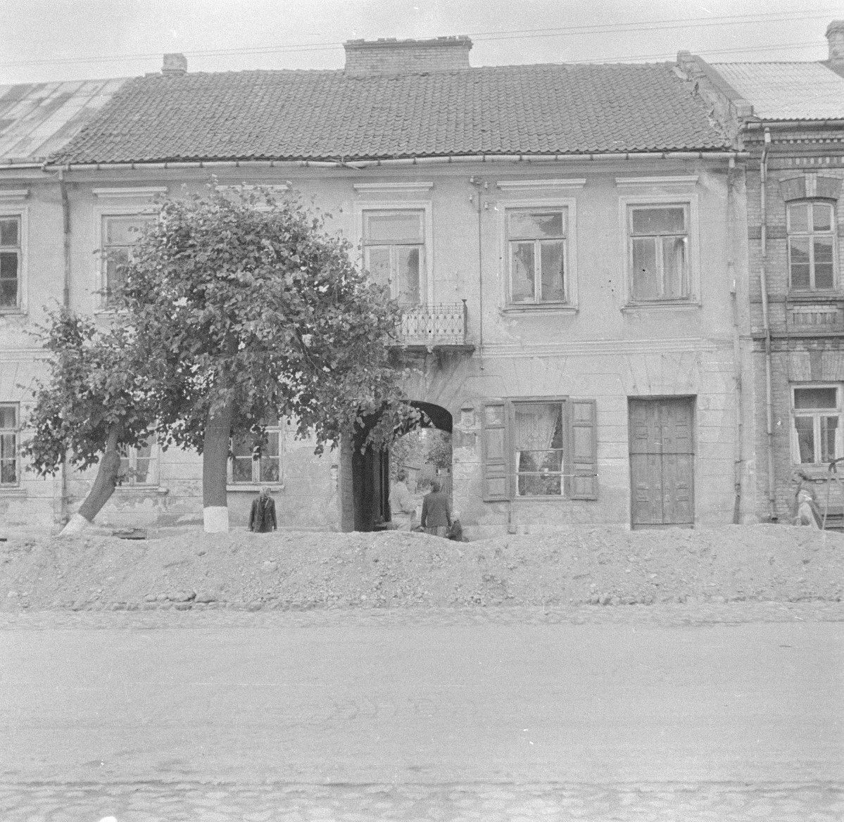 kamienica, dom - elewacja frontowa, skan 1