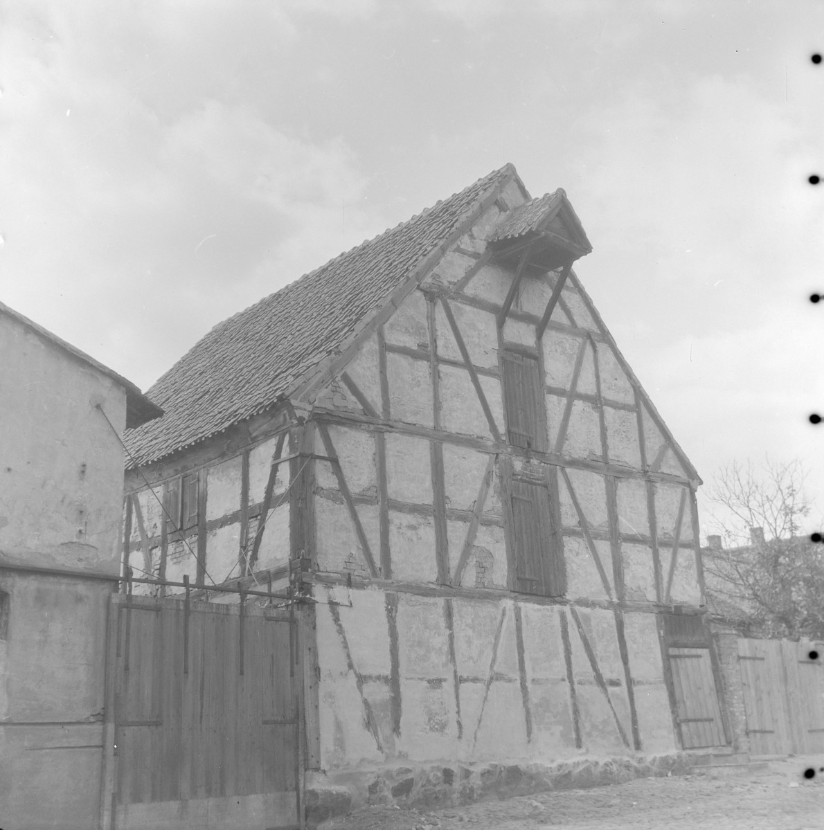 spichlerz sachulcowy - elewacja frontowa, skan 1