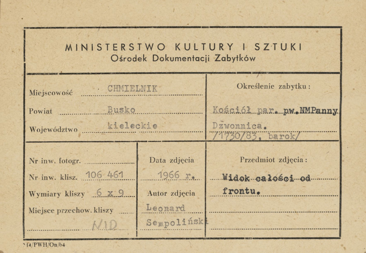 Kościół parafialny widok na dzwonnicę i szczyt fasady - metryczka, skan 1