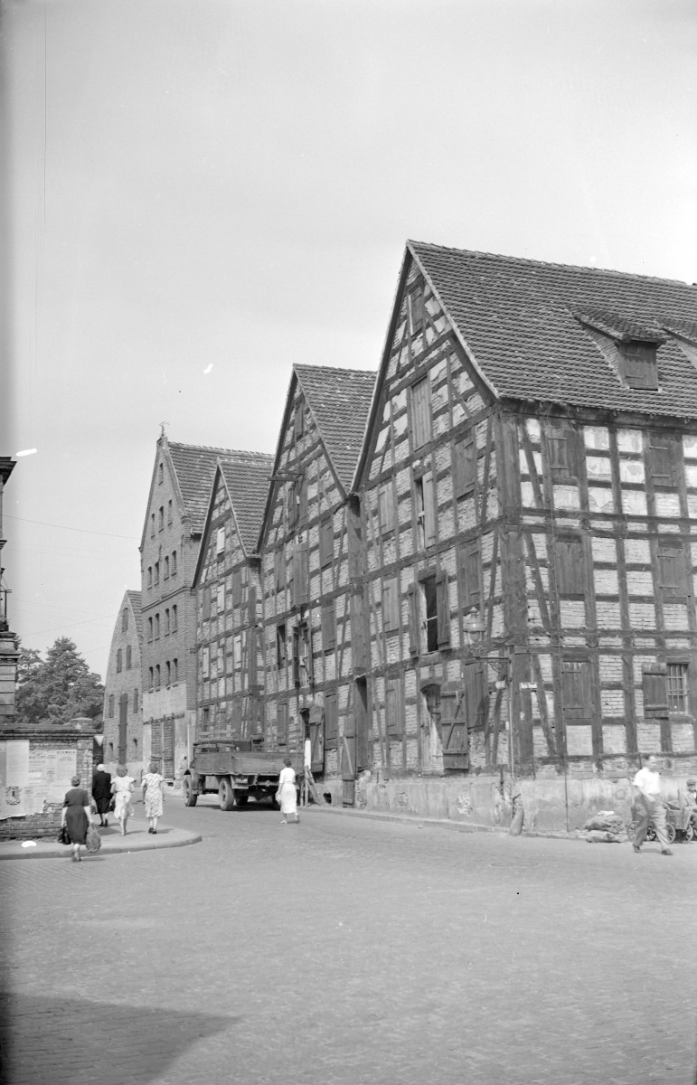 Spichlerze o konstrukcji szachulcowej., skan 1