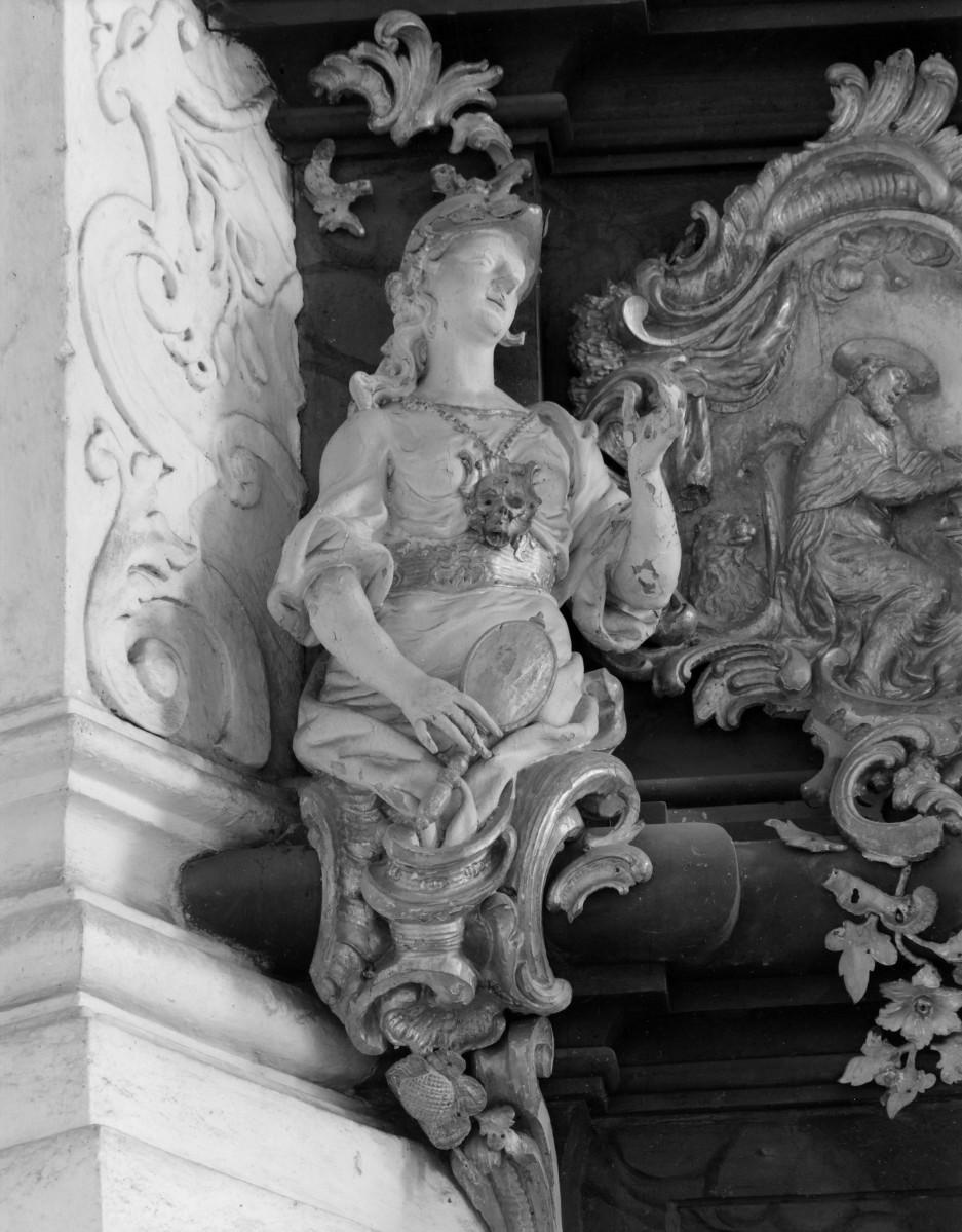 kościół, ob. parafialny pw. Wniebowzięcia Najświętszej Marii Panny - wnętrze: ambona, fragment - rzeźba, skan 1