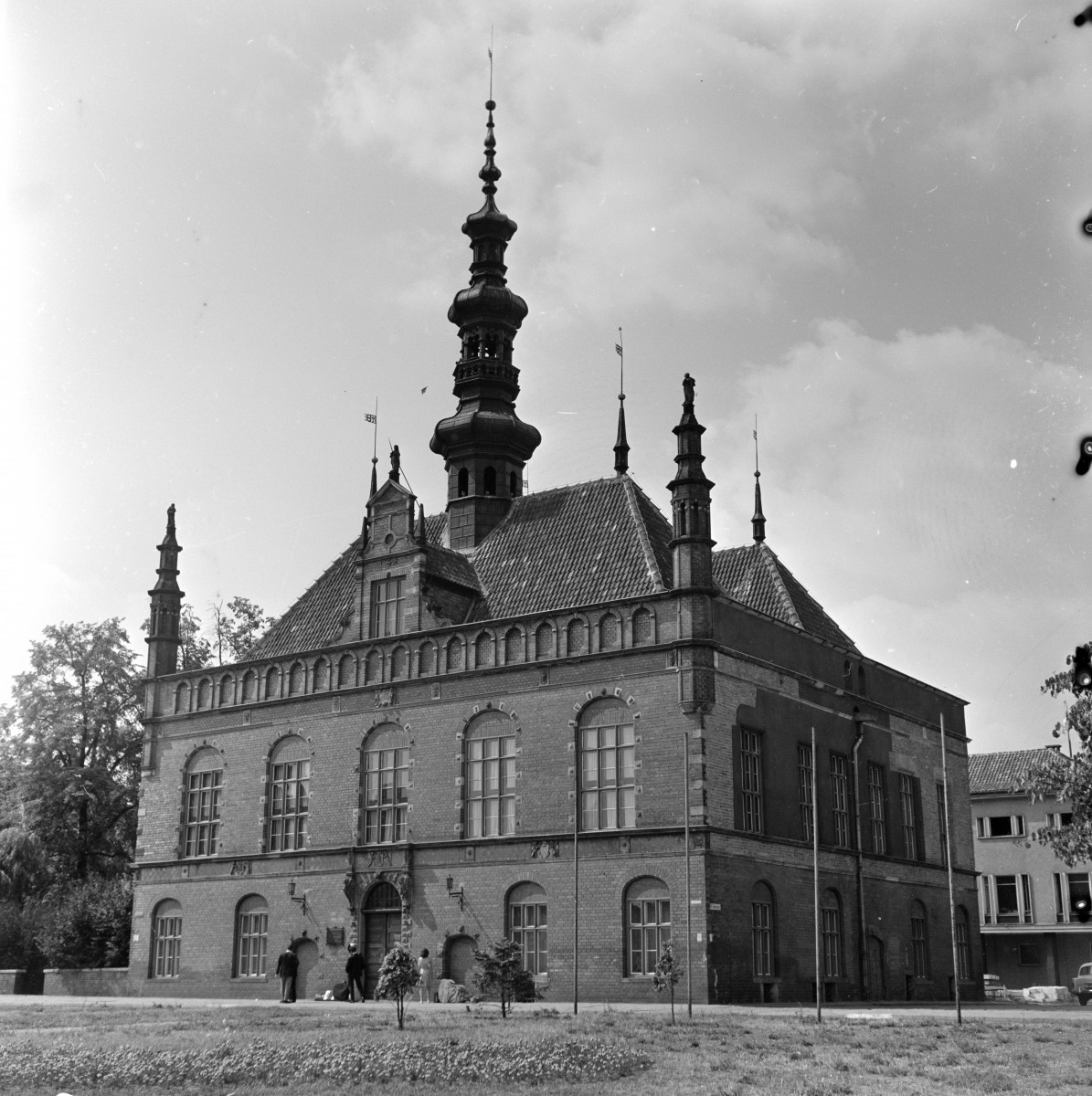 rarusz staromiejski - elewacja północno-wschodnia, skan 1