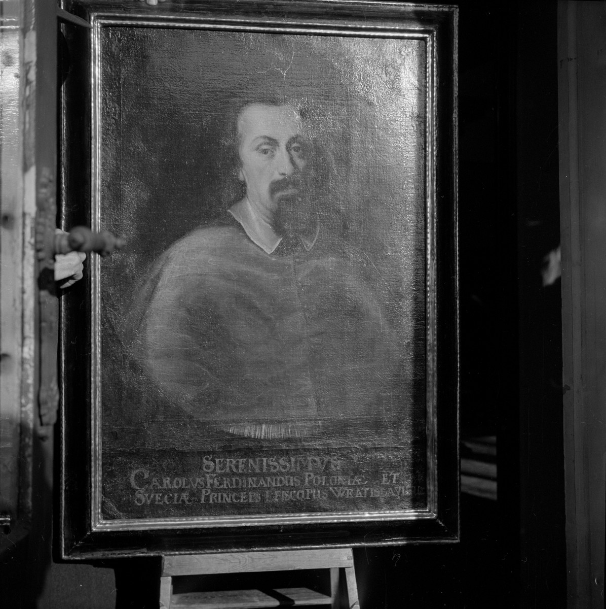 Karolineum zespół klasztorny Jezuitów - portret Karola Ferdynanda, skan 1