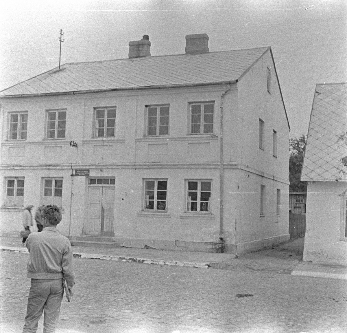 dom dawna ul. Armii Czerwonej 6 - elewacja frontowa, skan 1