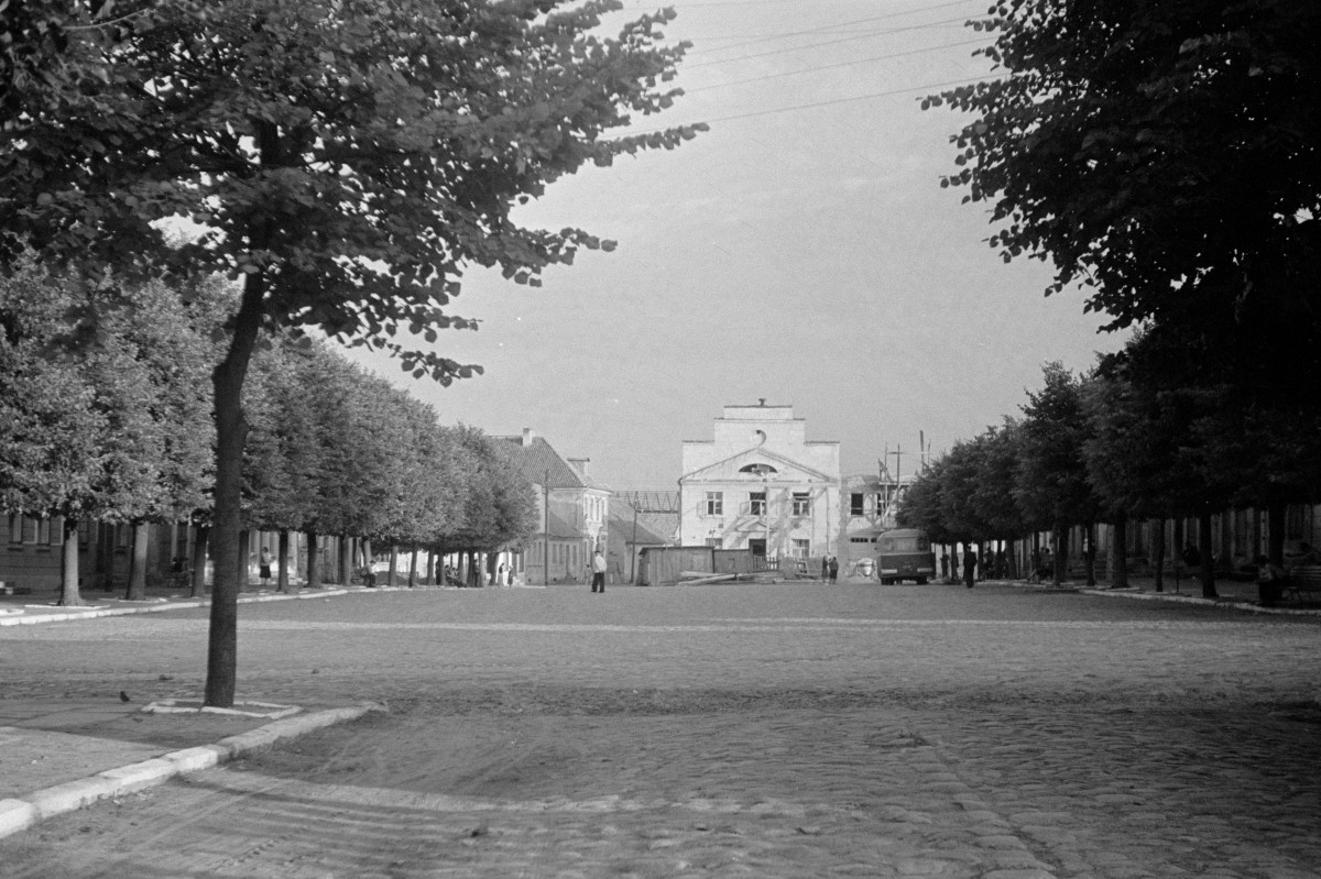 widok na ratusz, skan 1