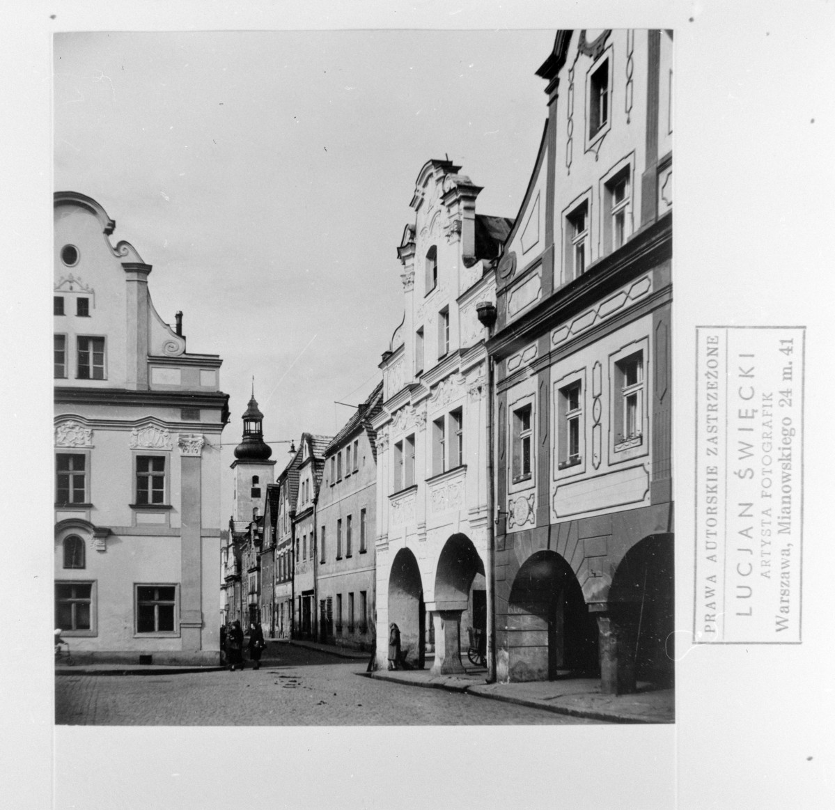 rynek - narożne kamienice, skan 1