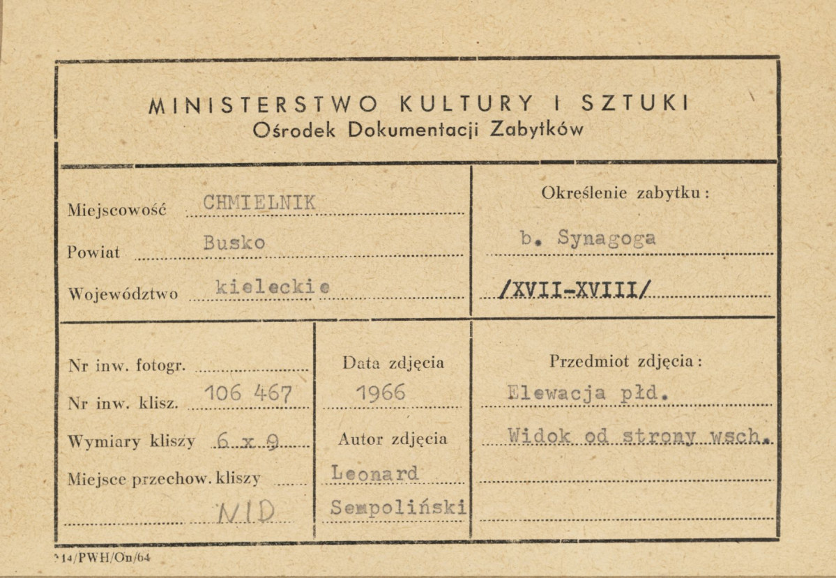 Synagoga - widok zewnętrzny na elewację płd. - metryczka, skan 1