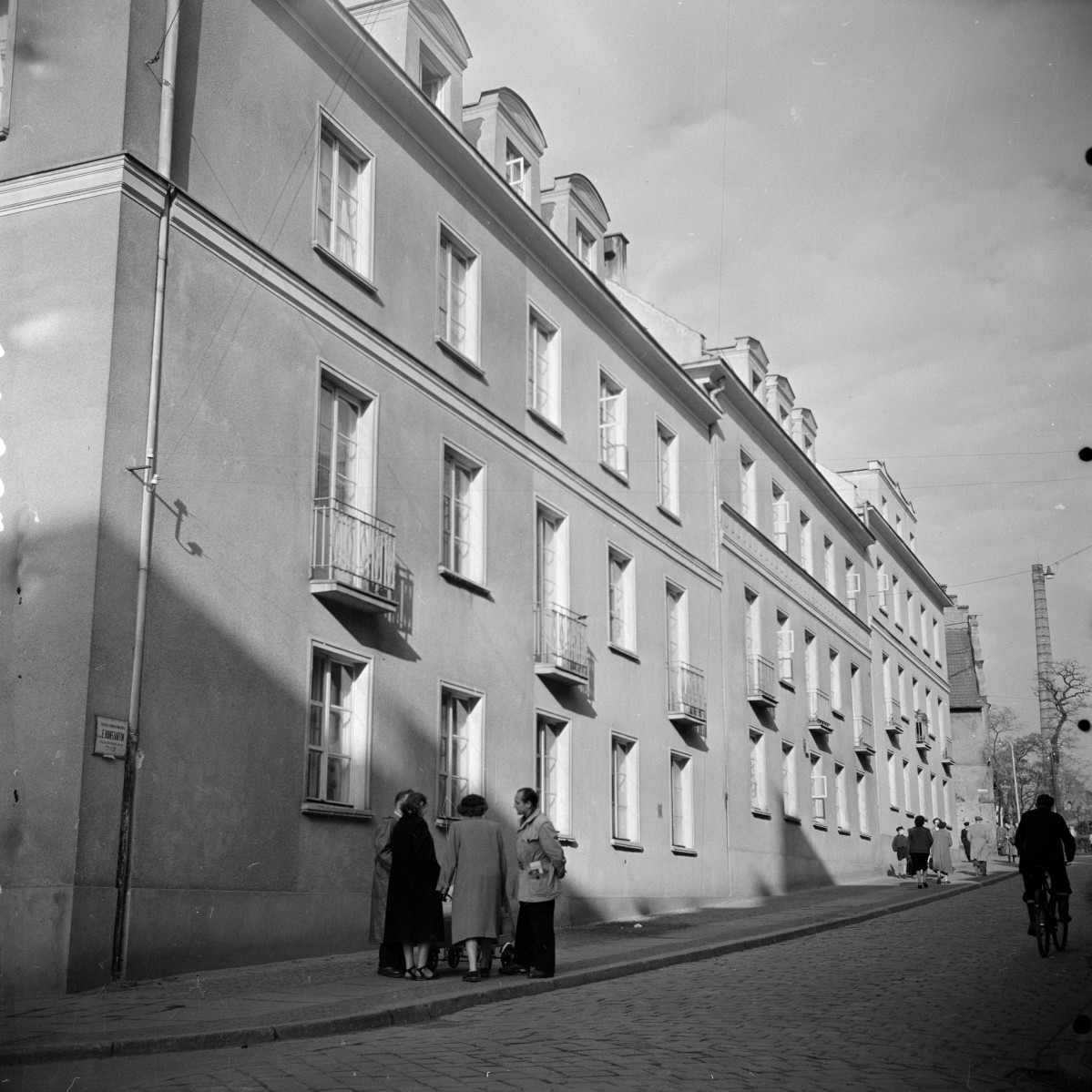 kamienica - elewacja frontowa, skan 1