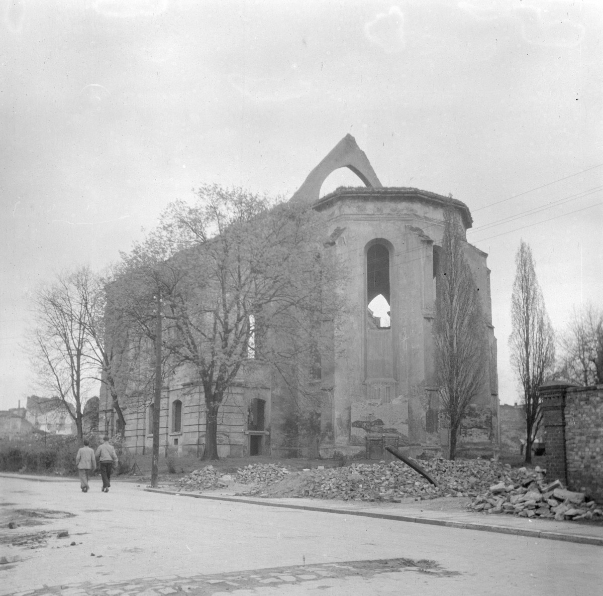 obiekt niezidentyfikowany - widok ogólny - prezbiterium, skan 1