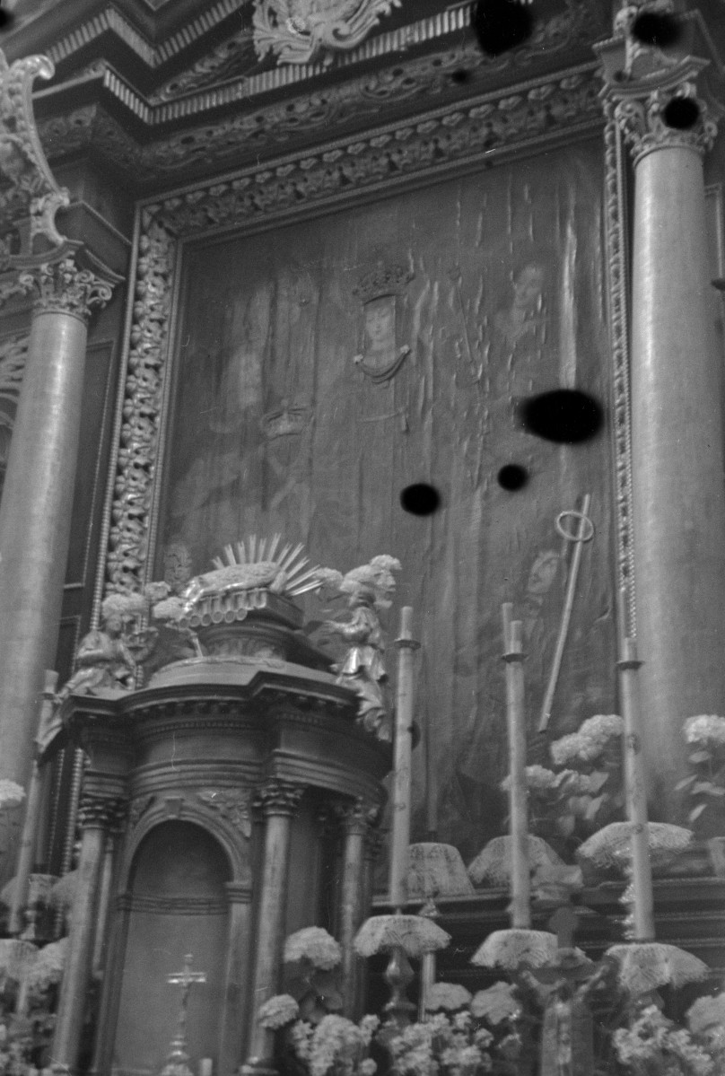 kościół - obraz i tabernakulum, skan 1