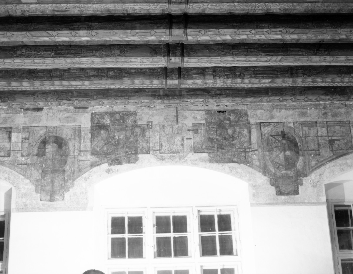 pałac Biskupów Krakowskich - Izba Stołowa Górna /sala portretowa/ /I p./ - fragment ściany zachodniej - stan przed konserwacją, skan 1