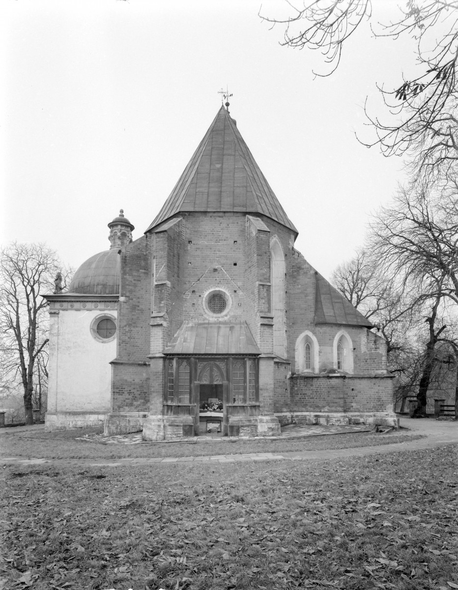 kościół pw. św. Mikołaja - elewacja wschodnia - prezbiterium, skan 1
