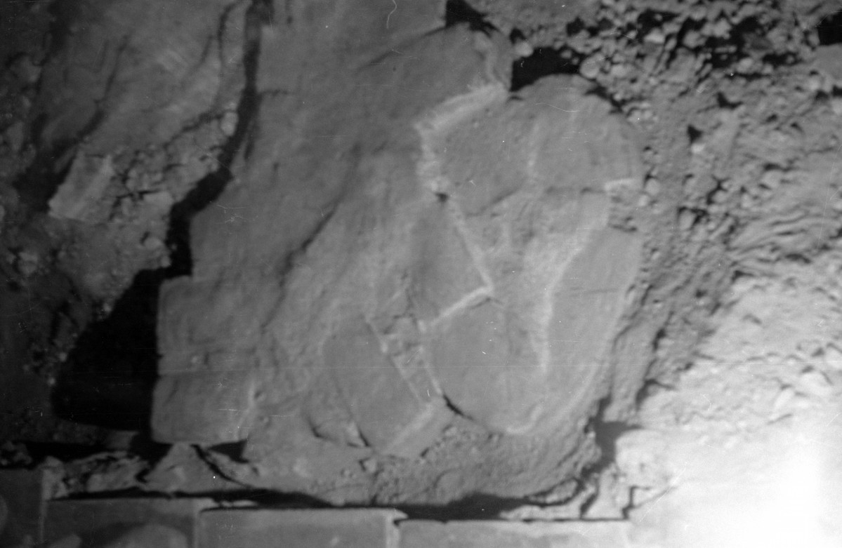 kościół parafialny - ściana, profil, skan 1