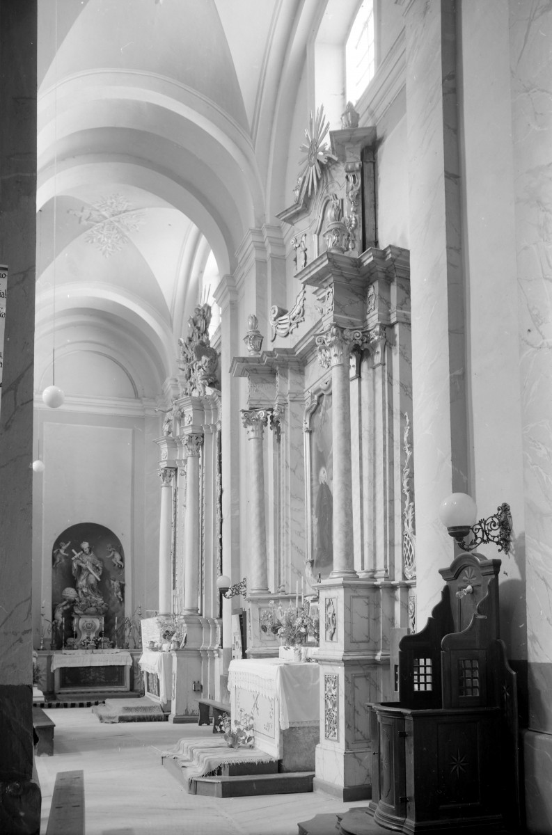 kościół Imienia Najświętszej Maryi Panny - wnętrze: nawa boczna prawa, sklepienie, skan 1