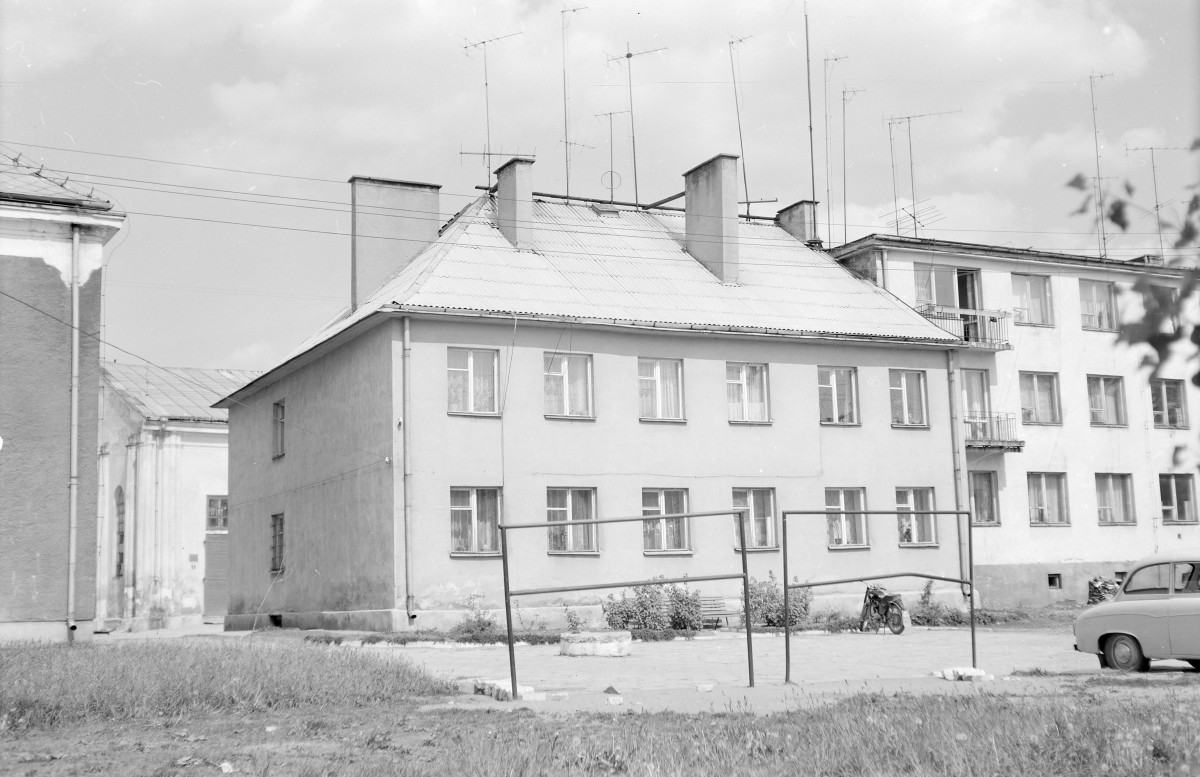 dom - elewacja frontowa, skan 1