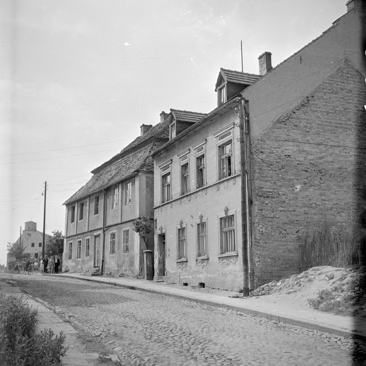 kamienica - widok od południowego - wschodu, skan 1