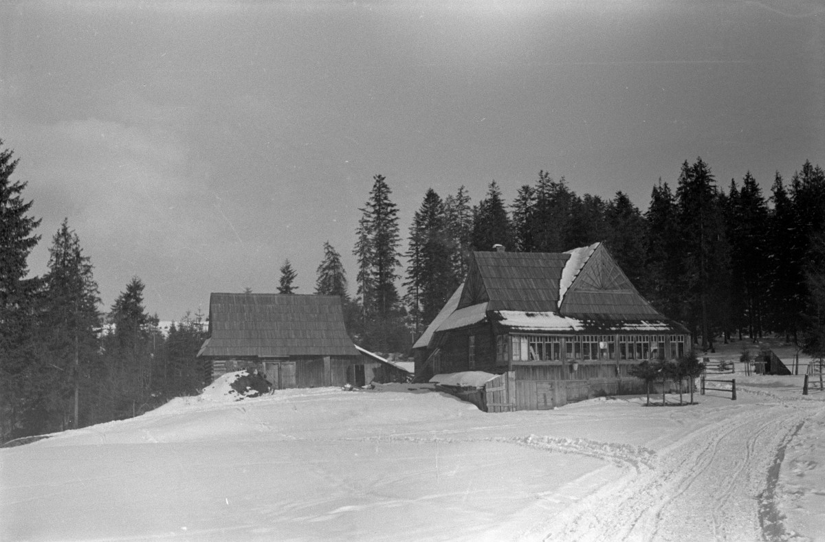 Dolina Kościeliska - schronisko PTTK na Przegibku, skan 1