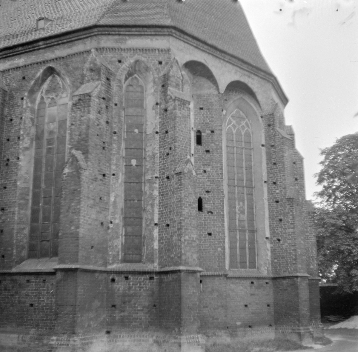 kościół pw. Świętych Apostołów Piotra i Pawła - prezbiterium - fragment, skan 1
