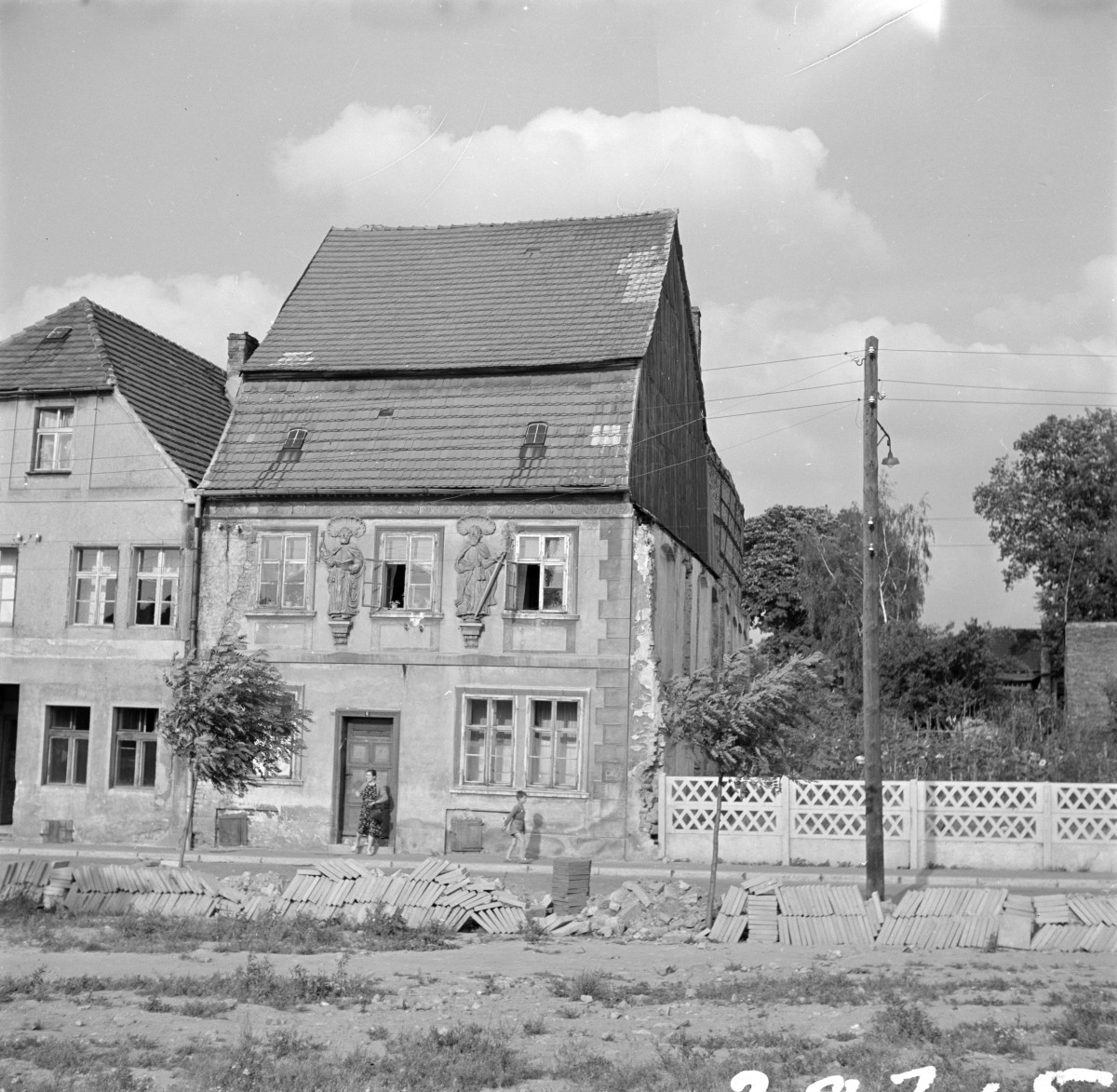 kamienica - elewacja wschodnia, skan 1