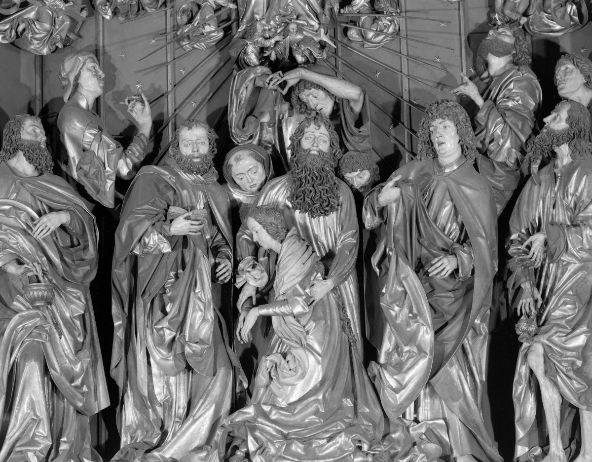 Kościół Mariacki pw. Wniebowzięcia Najświętszej Marii Panny - ołtarz Wita Stwosza: scena środkowa - Zaśnięcie Matki Boskiej, skan 1