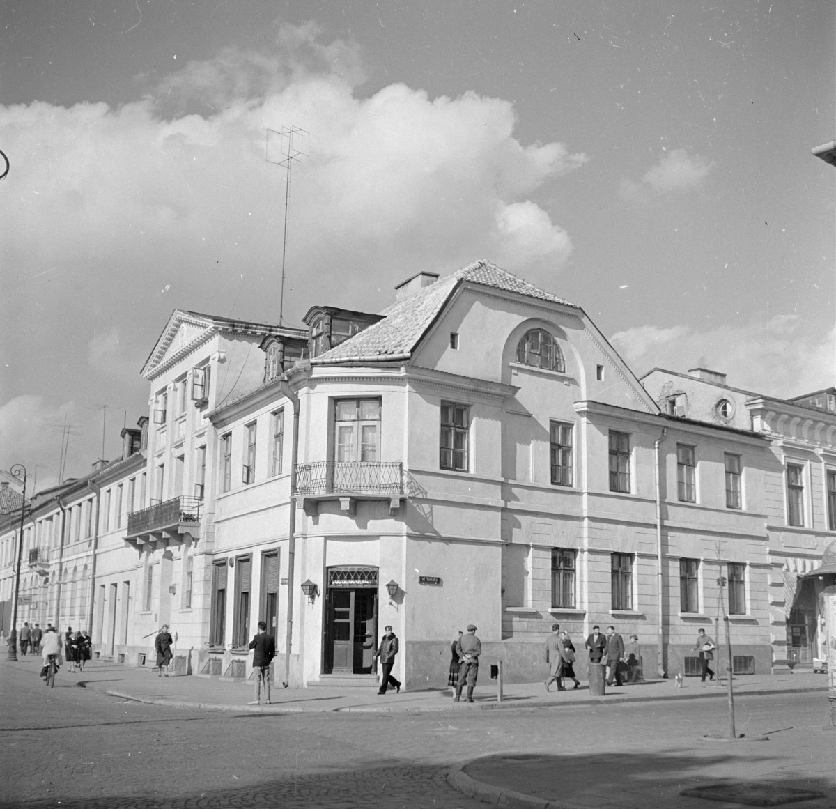 kamienica - elewacja, skan 1